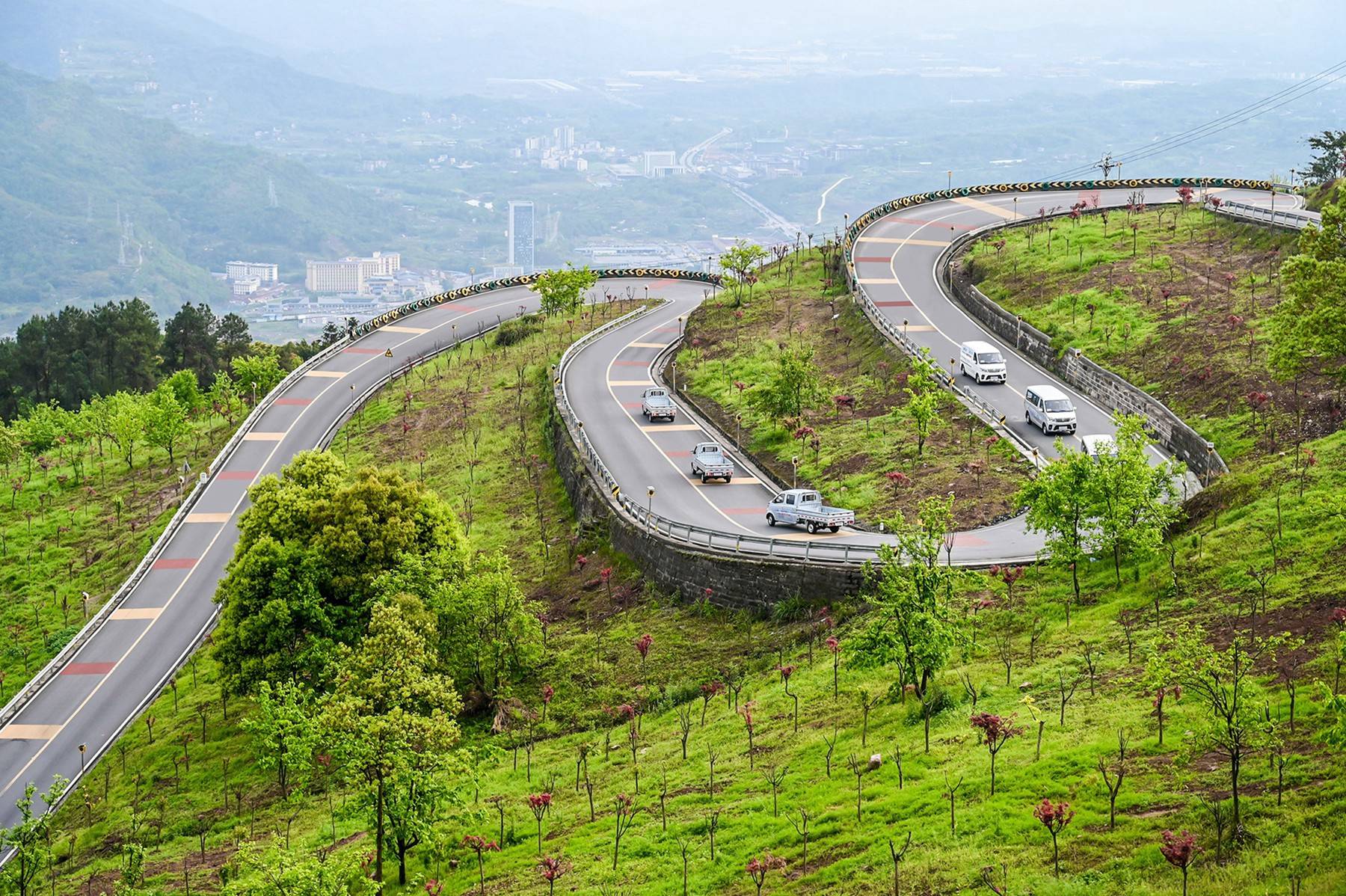 长安睿行m60新能源六座用车体验,新能源长安睿行m60试驾