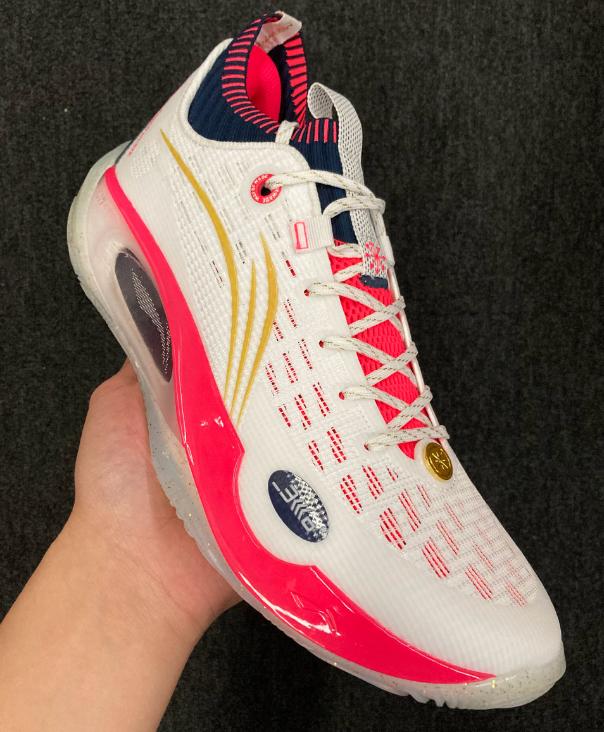 李宁幻影四哪个配色更值得入手,李宁韦德系列封锁