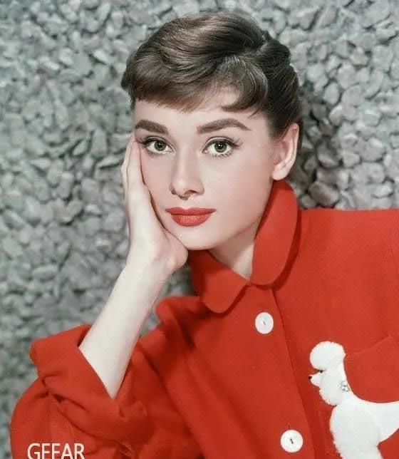 优雅女人的100个宝典,成为优雅的女人秘诀