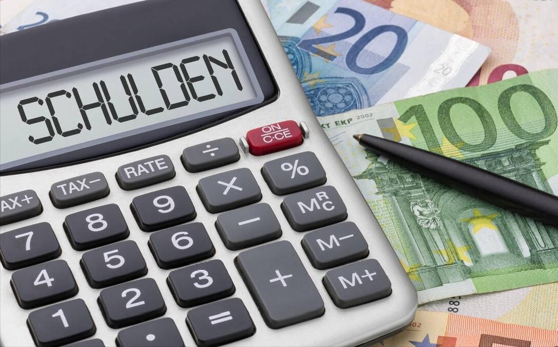 年轻人失业率高如何解决,年轻人失业率高的后果