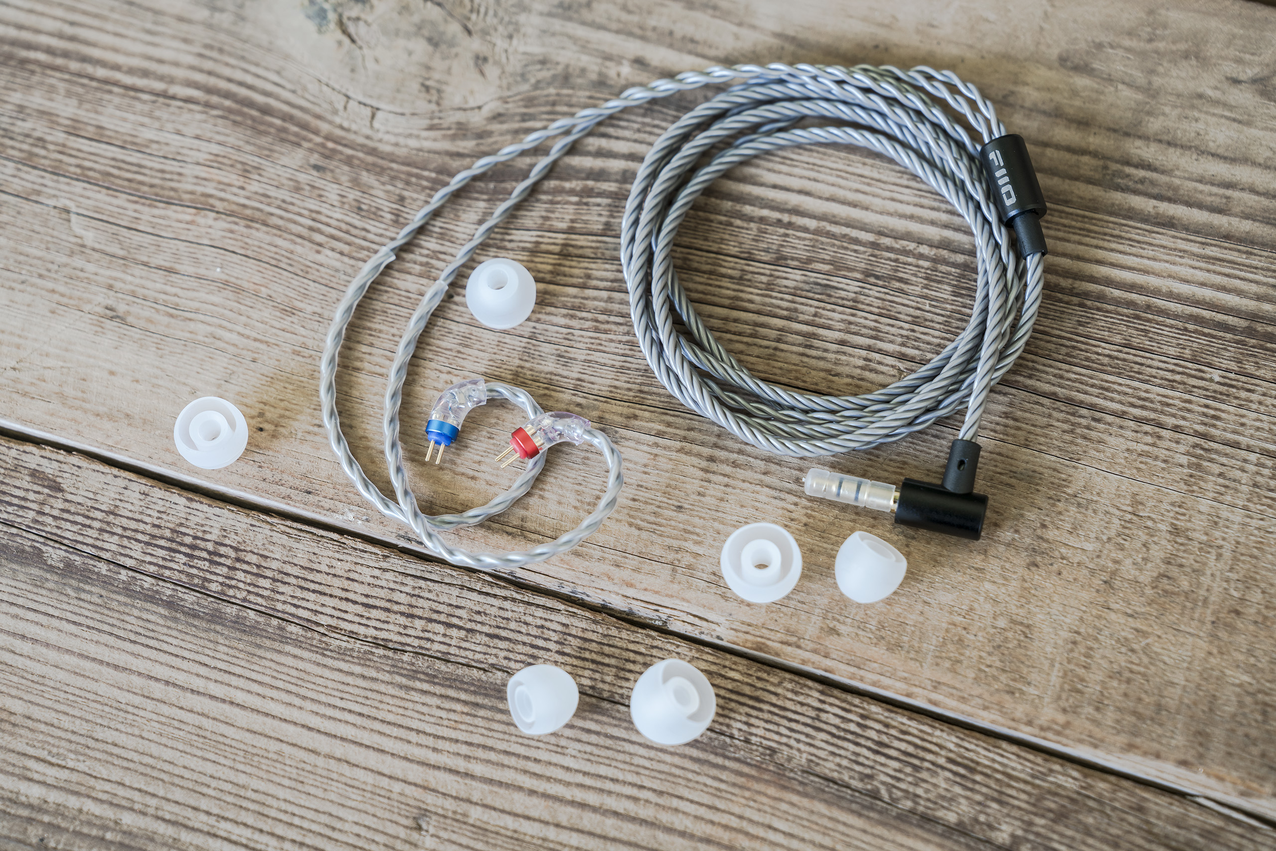 #巡洋笔记#千元内随身耳机推荐：要好听，更要性价比