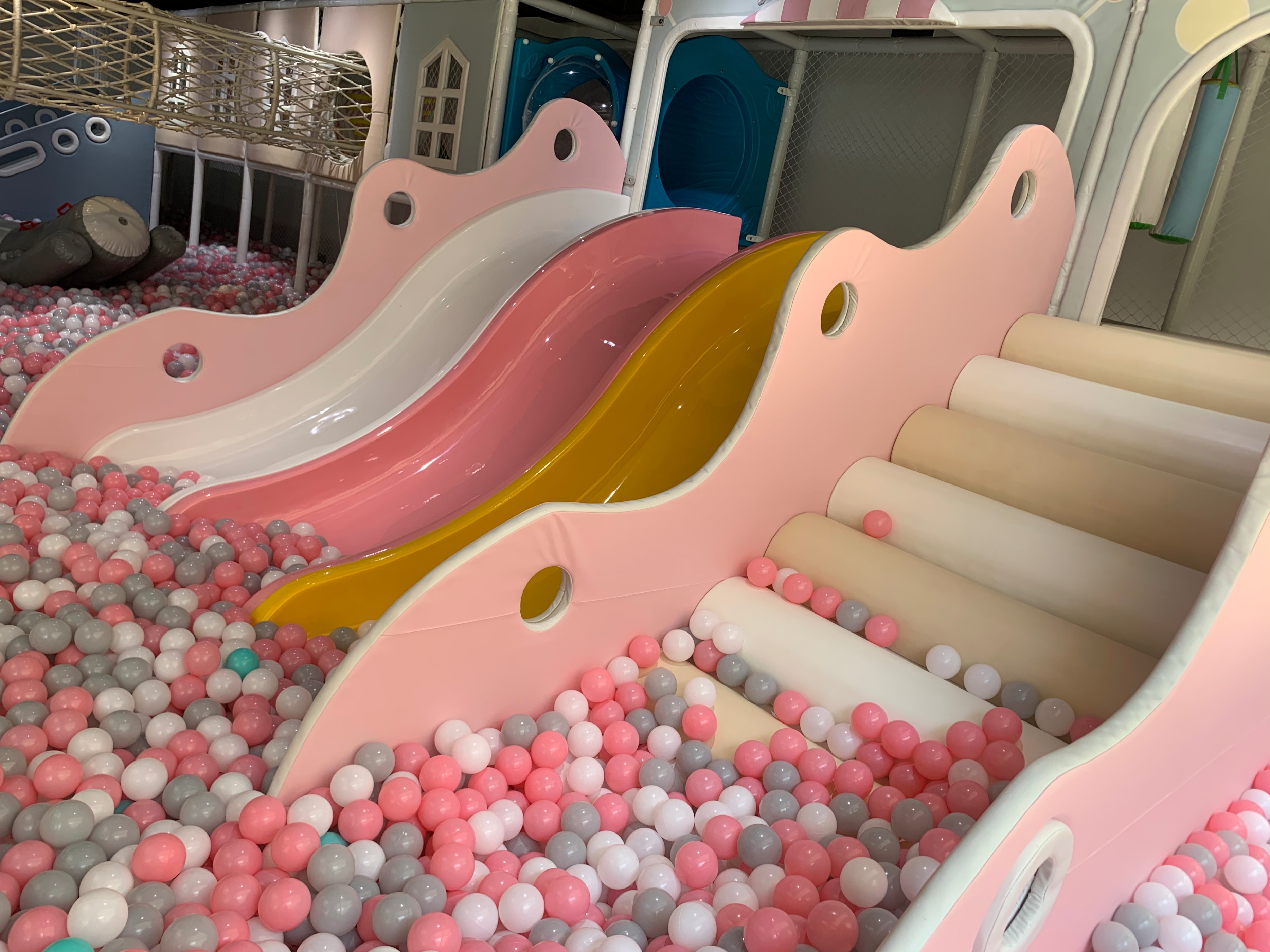 儿童乐园滑梯项目户外,儿童乐园里超好玩的滑梯玩法