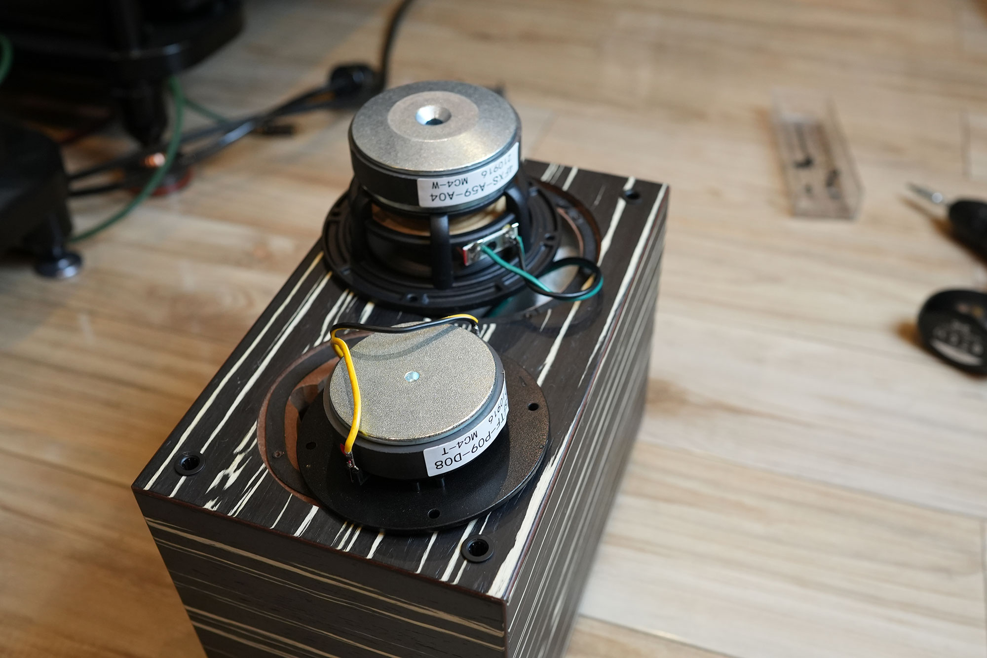 这就是你们要的性价比！可Hi-Fi可影院的唐韹MC4书架音箱试用