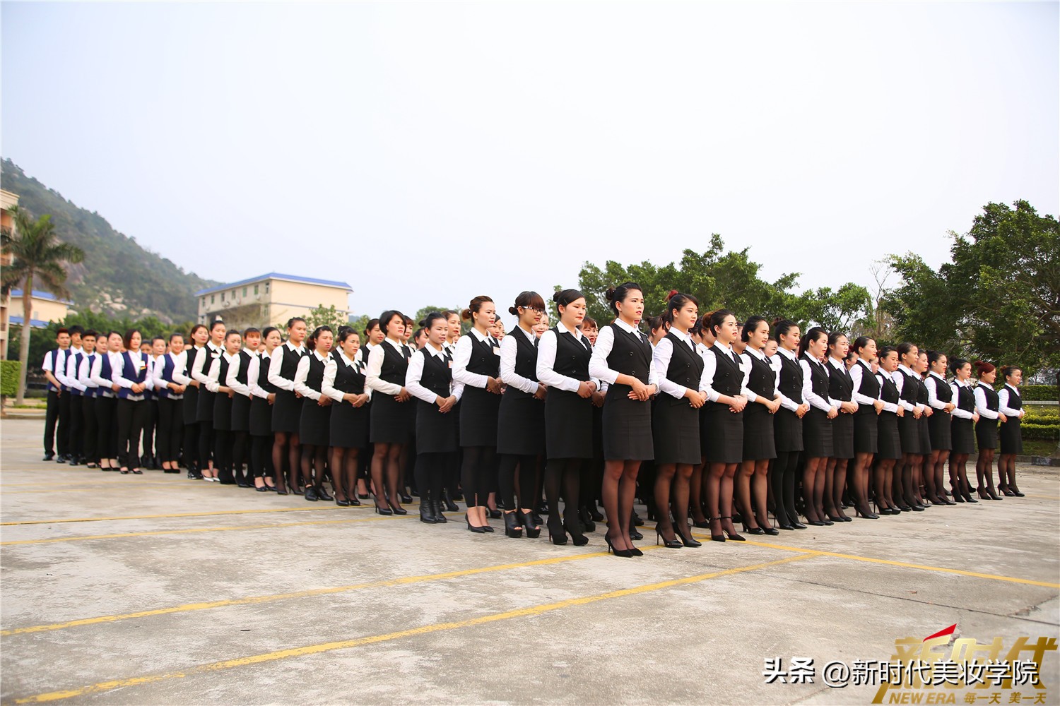 新时代化妆学校靠谱吗?学化妆有哪些发展前途?