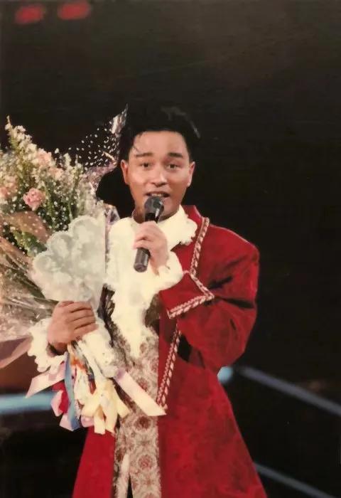 张国荣始于颜值陷于才华,始于颜值忠于人品陷于才华张国荣