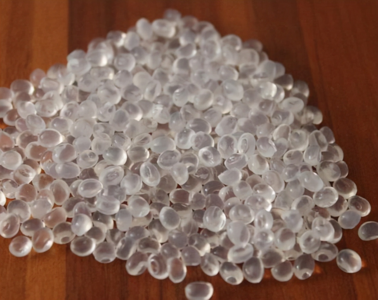 霍金预言人体内有塑料微粒,霍金预言人类还能生存吗