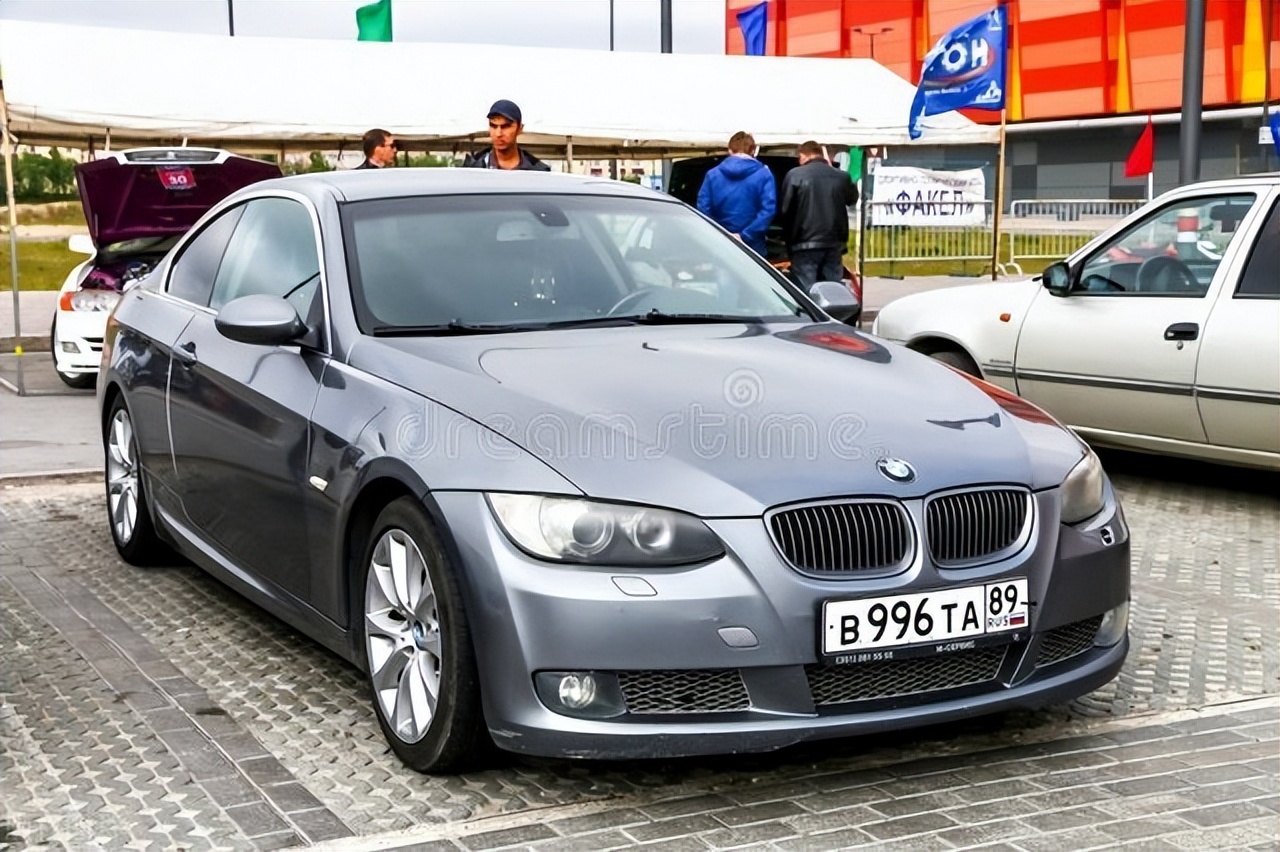 30万左右的油电混动汽车推荐,30万左右的汽车排行榜