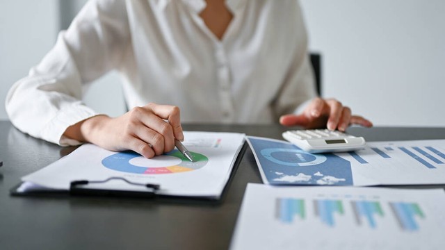 出纳过渡到会计岗选什么职位好,会计专业找财务助理好还是出纳好