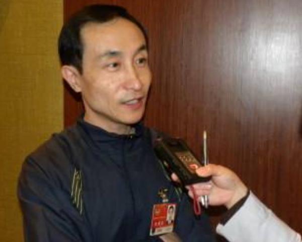 巩汉林说国足遭球员回怼,巩汉林评国足董路