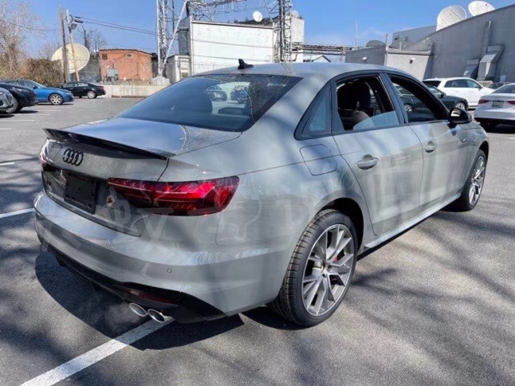 实拍欣赏2020款奥迪a4,全方位了解奥迪a4运动版