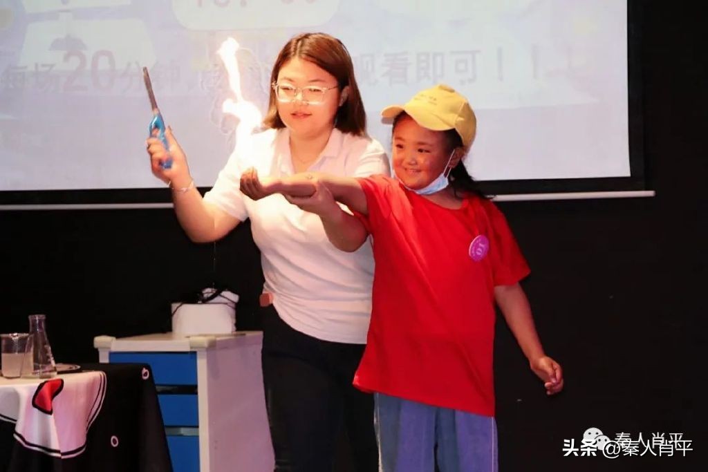 石榴籽一家亲夏令营总结会,石榴籽一家亲夏令营视频