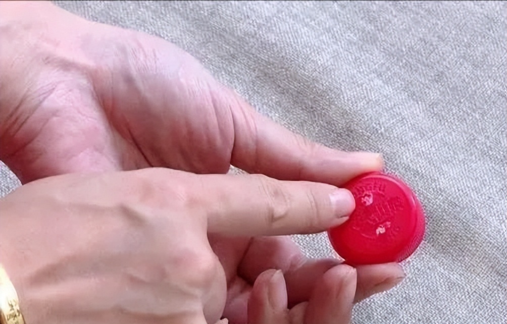 钢丝球沾满污渍怎么清洗,钢丝球的油污怎么去除