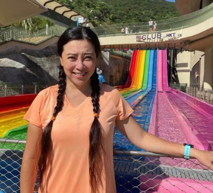 嫁入豪门从不炫富的三位女明星,娱乐圈钻戒最豪华的女明星