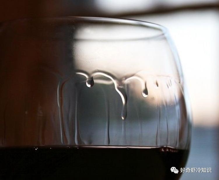 门牙就断了一点如何修复,门牙断掉了一半怎么办