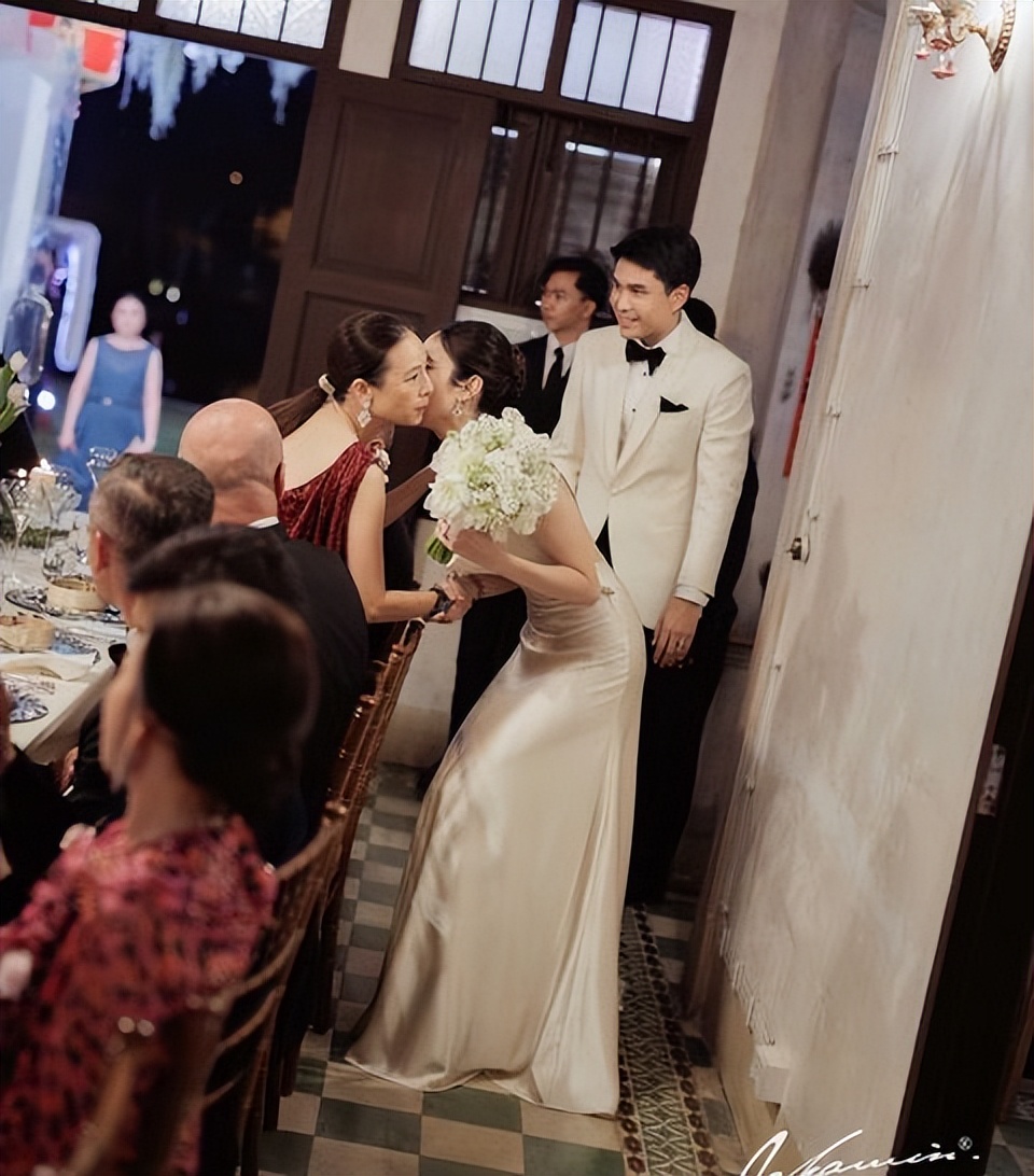 泰国华裔富婆,泰国变性女神中国富豪