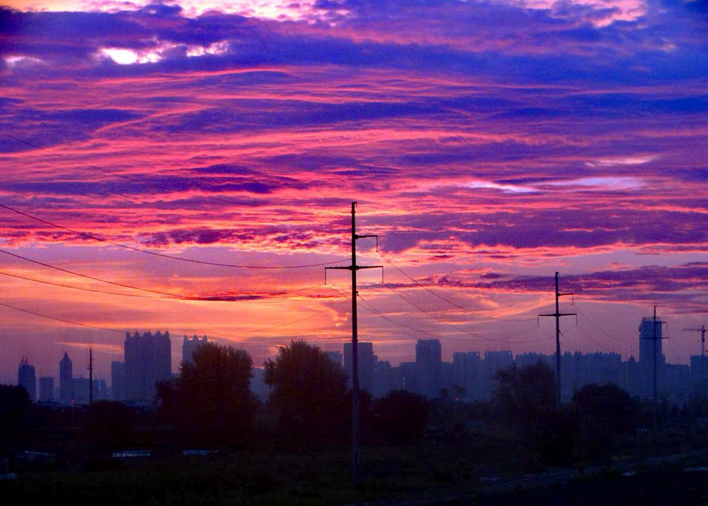 顾乡屯遗址,顾乡屯火车站