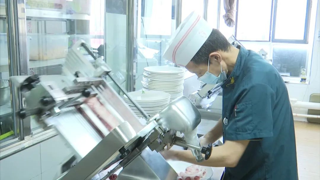 打卡内蒙锡林郭勒盟,北京吃货品尝锡林郭勒羊肉