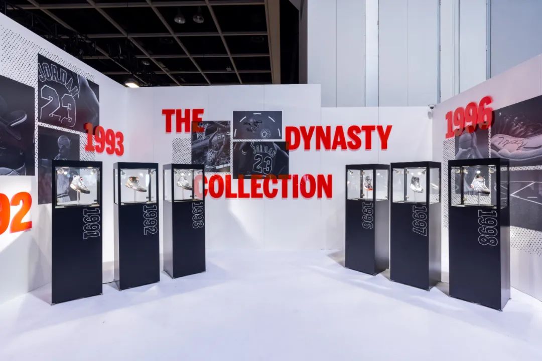 苏富比拍卖直播现场,苏富比五十周年香港春拍