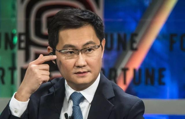 13岁弃学40岁创业成世界首富,到同学的公司上班