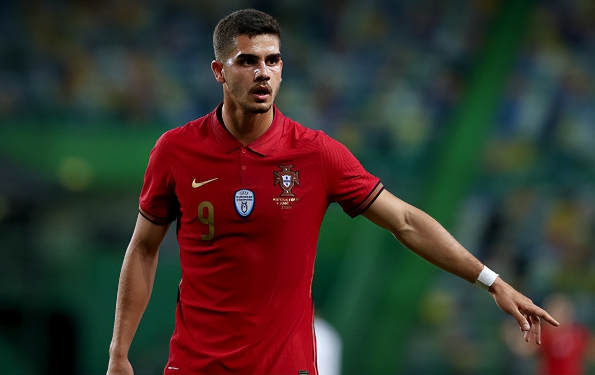 精彩回顾c罗10次拯救葡萄牙时刻,轻松过关一好还是轻松过关二好