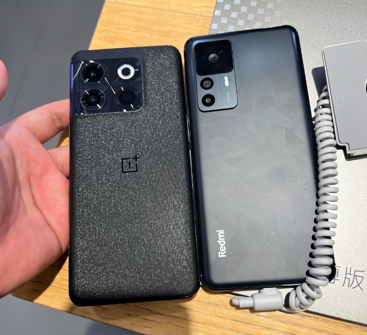 预算2500左右，4款“不输旗舰”的中端机皇，搭载骁龙8+处理器