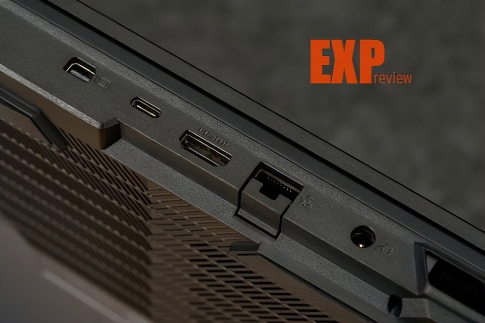 机械革命蛟龙16k4060对比神舟z8d6,机械革命蛟龙16k极光pro旷世g16