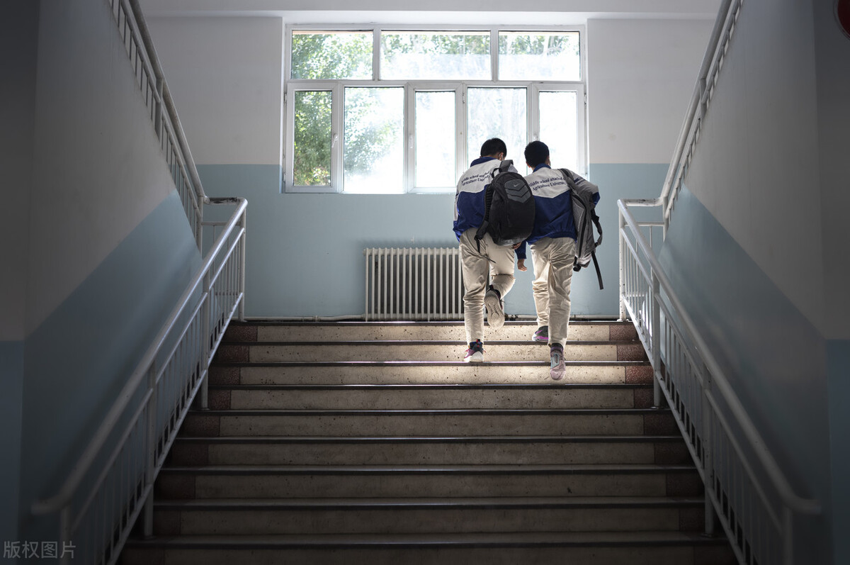 自考本和专升本哪个好些,自考本和专升本有什么区别