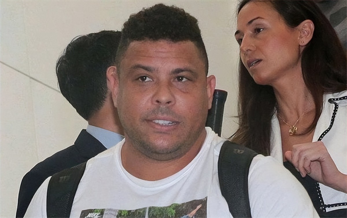 46岁罗纳尔多近况,罗纳尔多职业生涯加盟的俱乐部