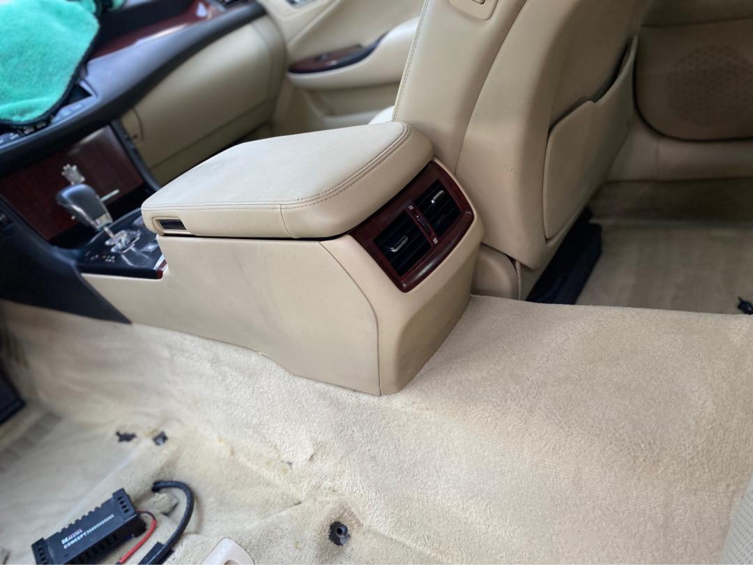 皇冠3.0经典老车翻新复活视频,丰田皇冠13代翻新