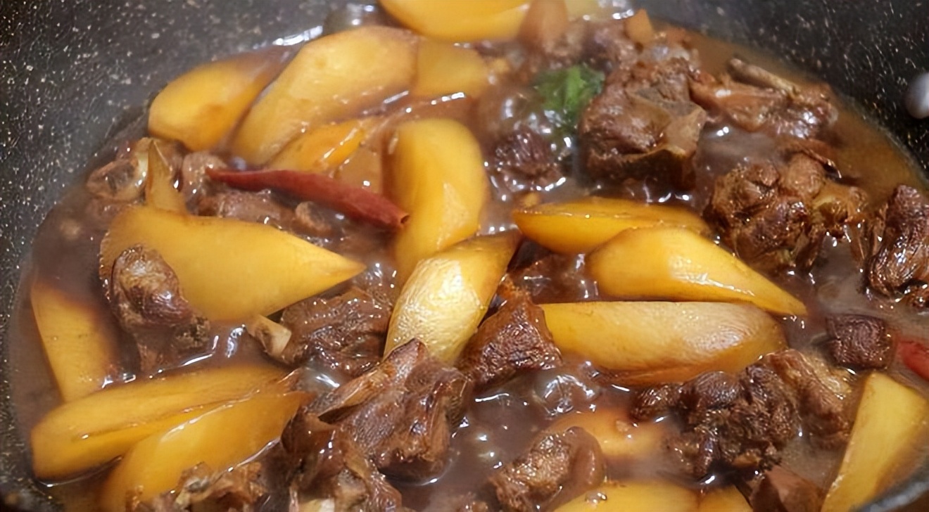 立冬吃羊肉好吗,冬季炖羊肉切记三不放的窍门