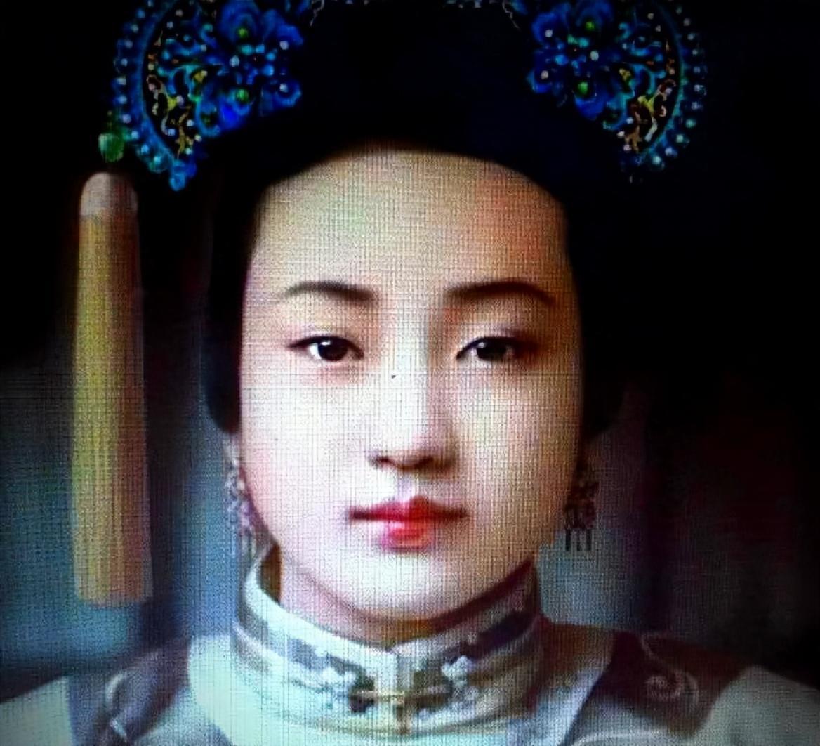 30张影像展现花楼女子媚态百出，丰乳肥臀之绝美风姿