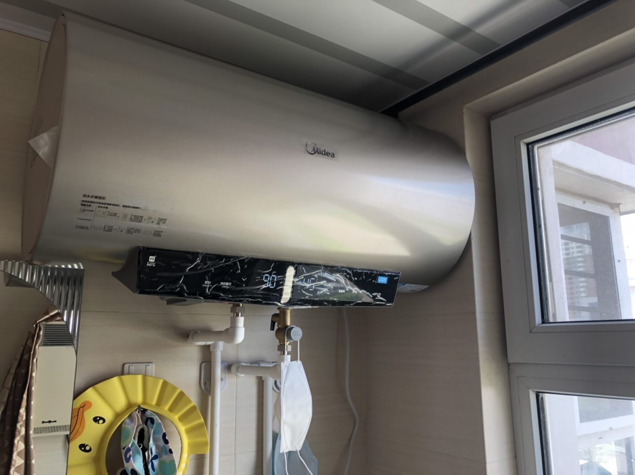 电热水器是海尔好还是美的好,美的和海尔电热水器哪个性价比高