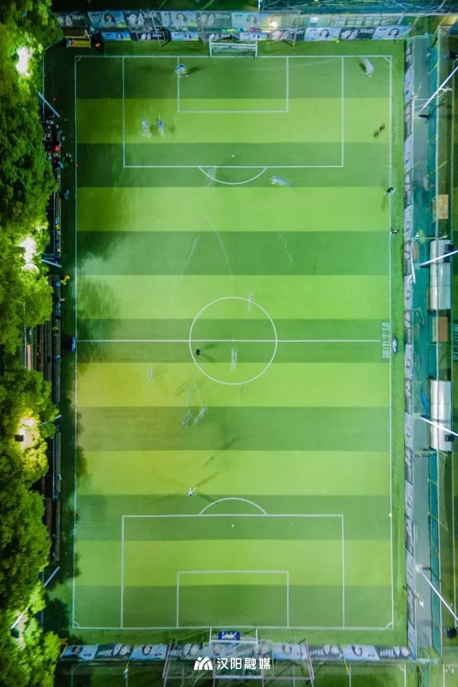 到汉阳踢球，512G的胃还不够用！