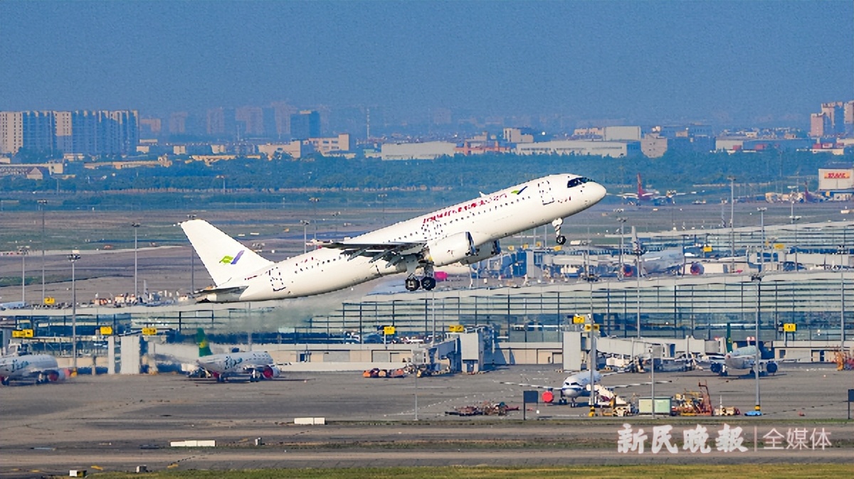 从大国重器到时尚潮品,从地标建筑到城市家具“设计之都”让城市和人民共享美好