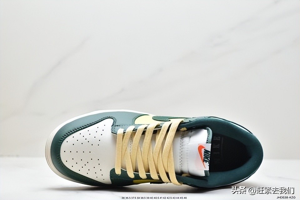 耐克sbchron低帮板鞋,墨绿色的耐克低帮板鞋