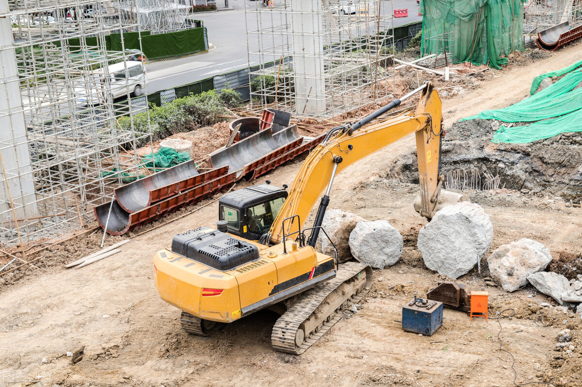 初中上完以后上技校还是上高中,中考450分读技校好还是读高中好