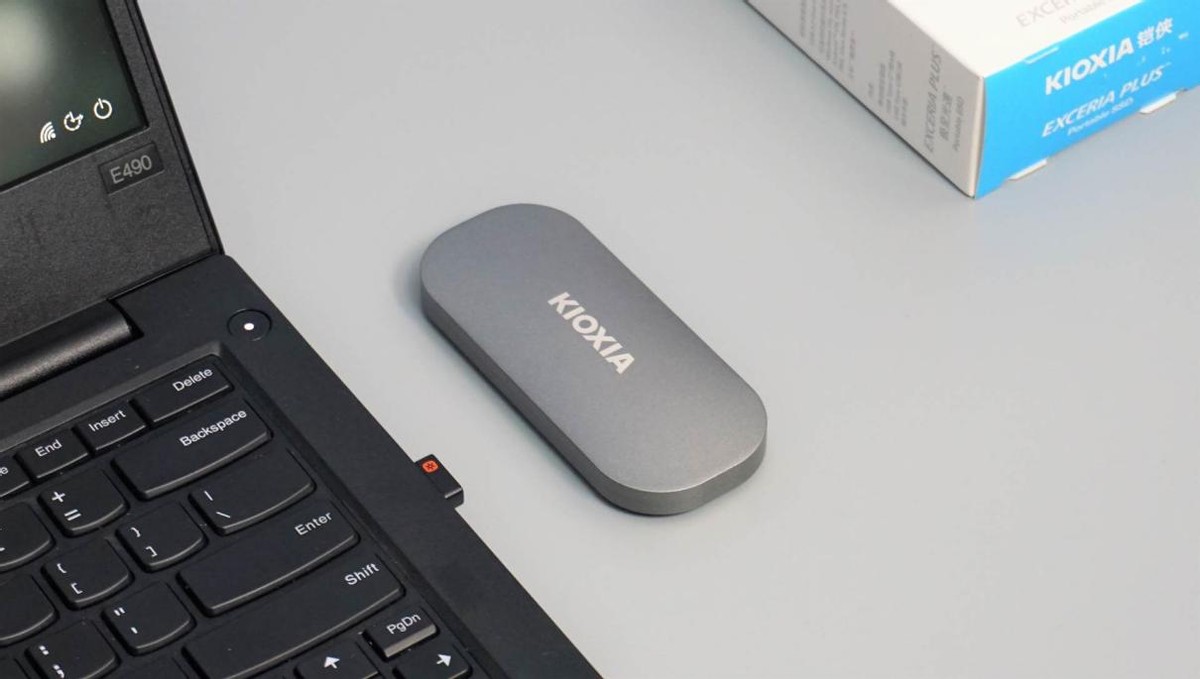 铠侠xd10移动固态硬盘使用体验,铠侠xd10移动固态硬盘颗粒