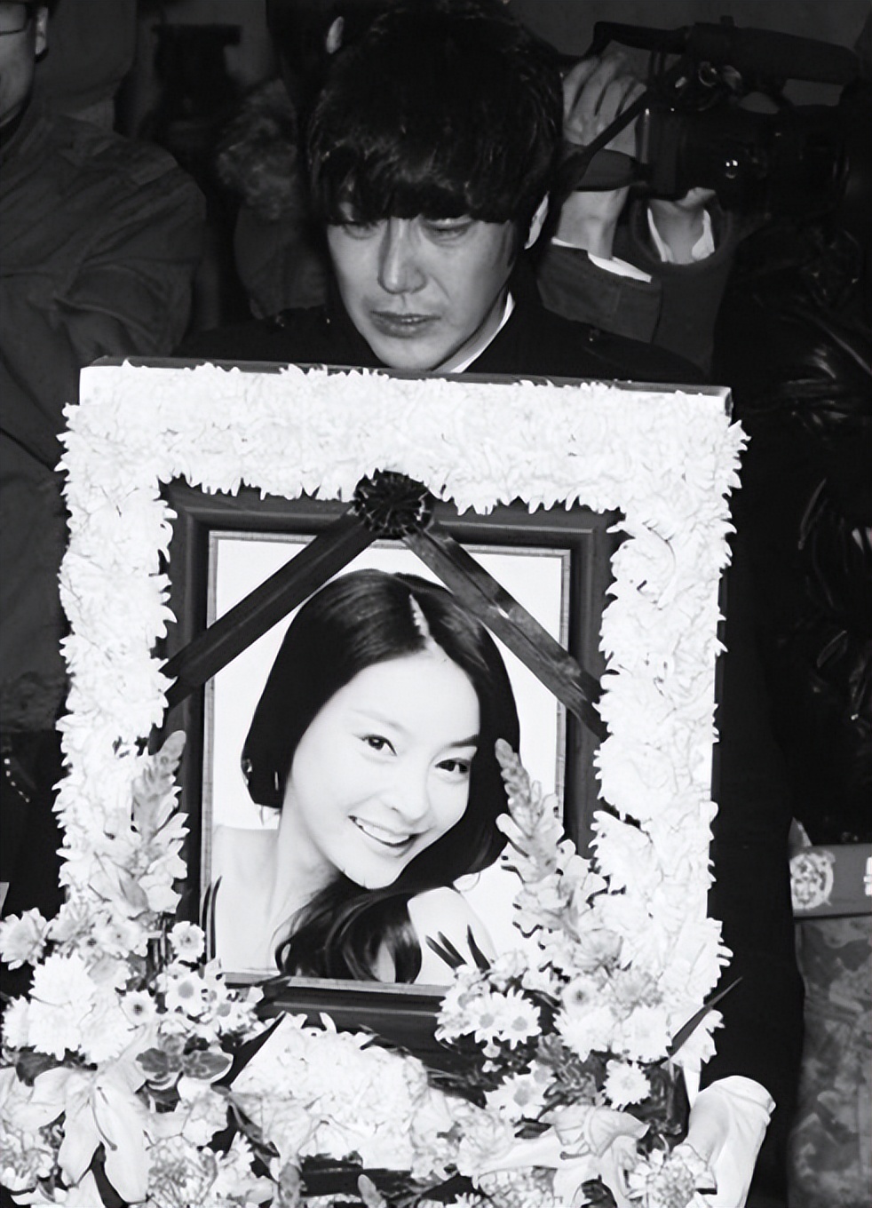 韩国色情业为何如此猖獗?100多万女性受害,打黄18年越打越黄?