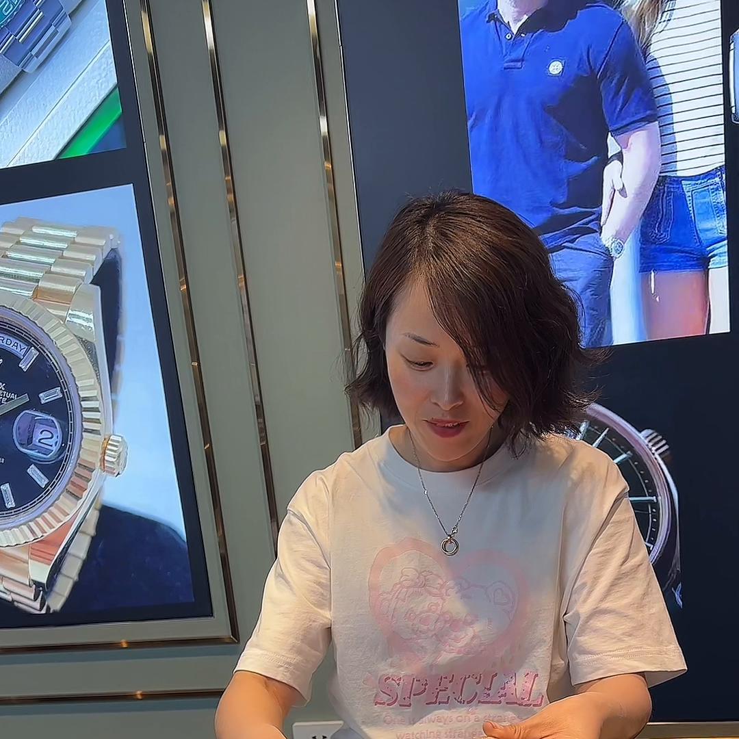 #上热门金表摔稀碎#哈尔滨英姐二手表回收奢侈品鉴定