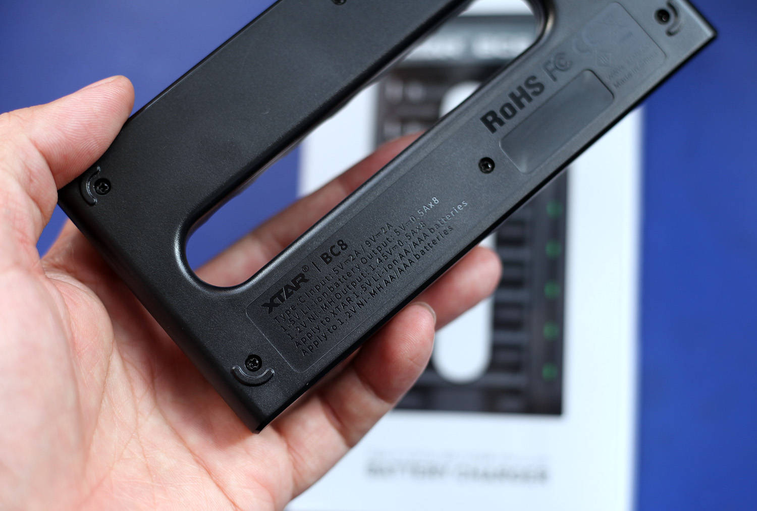 充电器不够用？超大杯XTARBC8一次能打8个