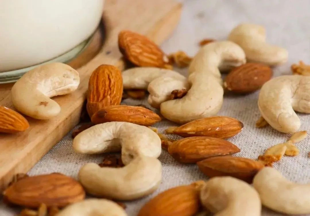 投注品质与差异竞争，小小坚果的战略新长征