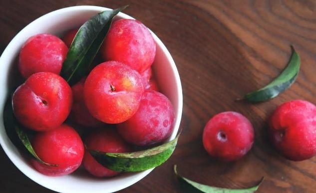 李子不能多吃是真的吗,李子不能多吃是吗