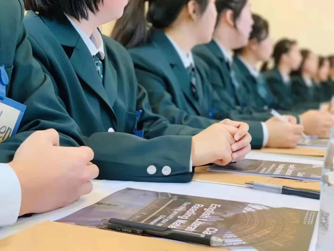 上海英澳美学校如何报考,上海国际学校英文名