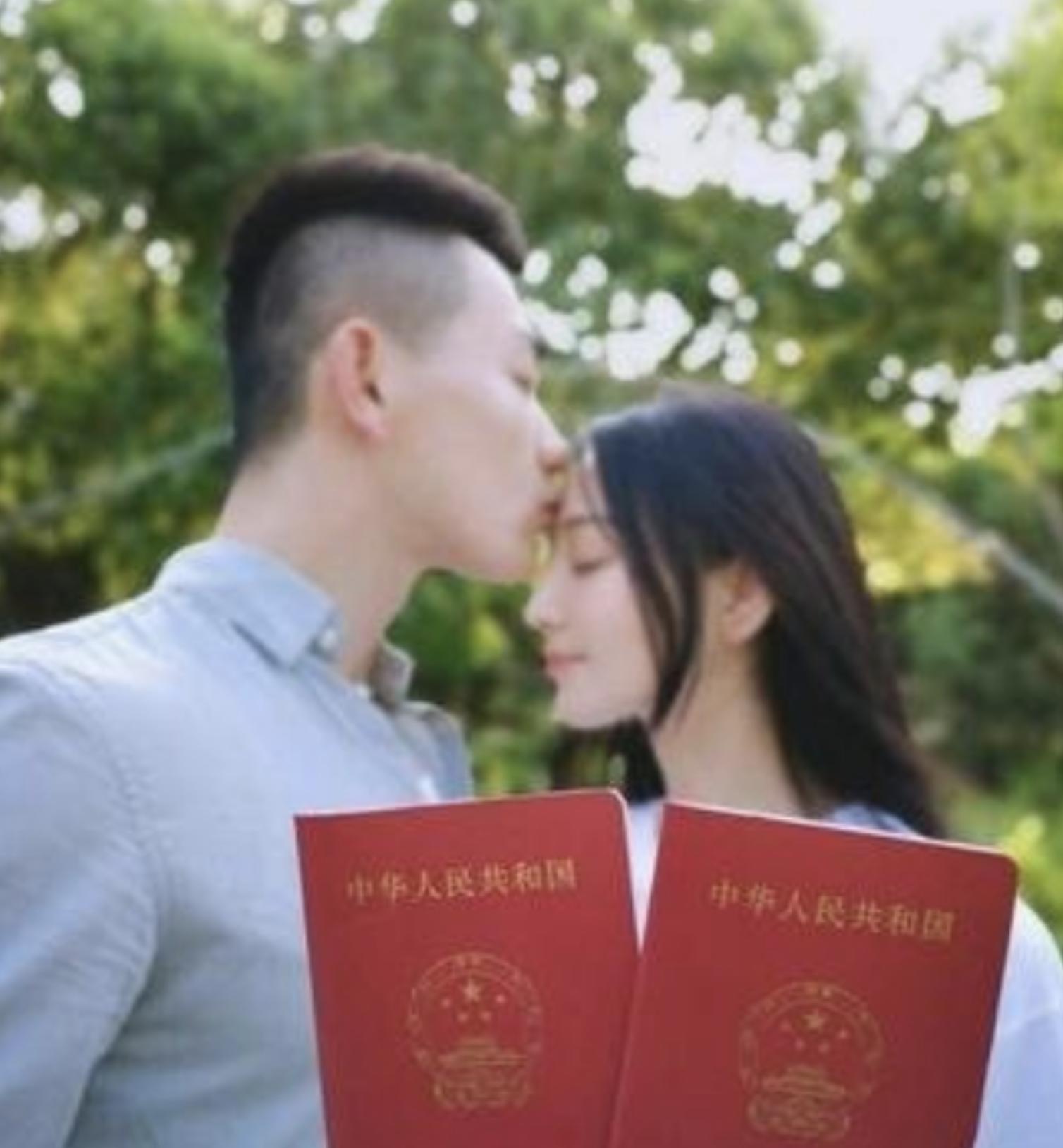 张馨予:被渣两次,深陷“野模”风波,却摇身一变成“最美军嫂”