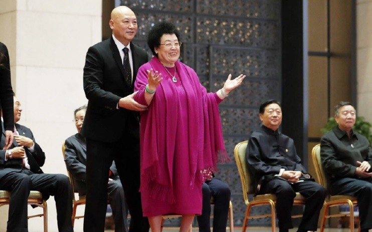 1990年唐僧结婚照片,唐僧娶49岁二婚富婆