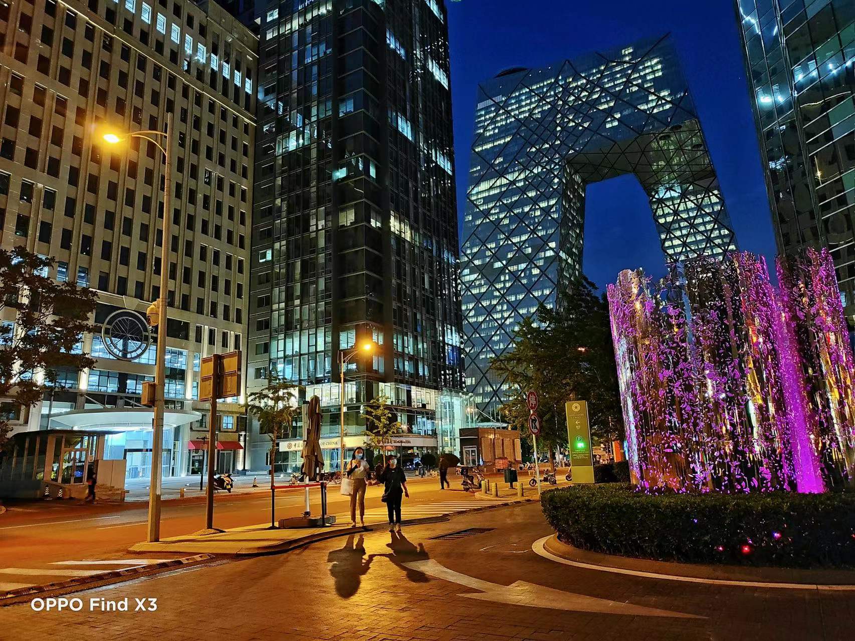 4个技巧教你拍好夜景照片,手机拍夜景怎么拍出高级感