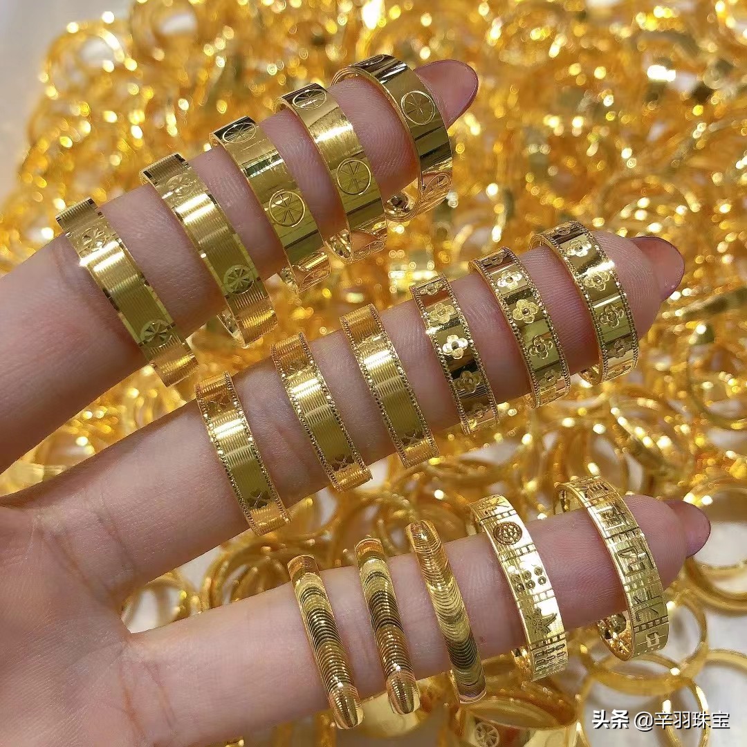 黄金国际金价372,金价下跌到372是什么时候