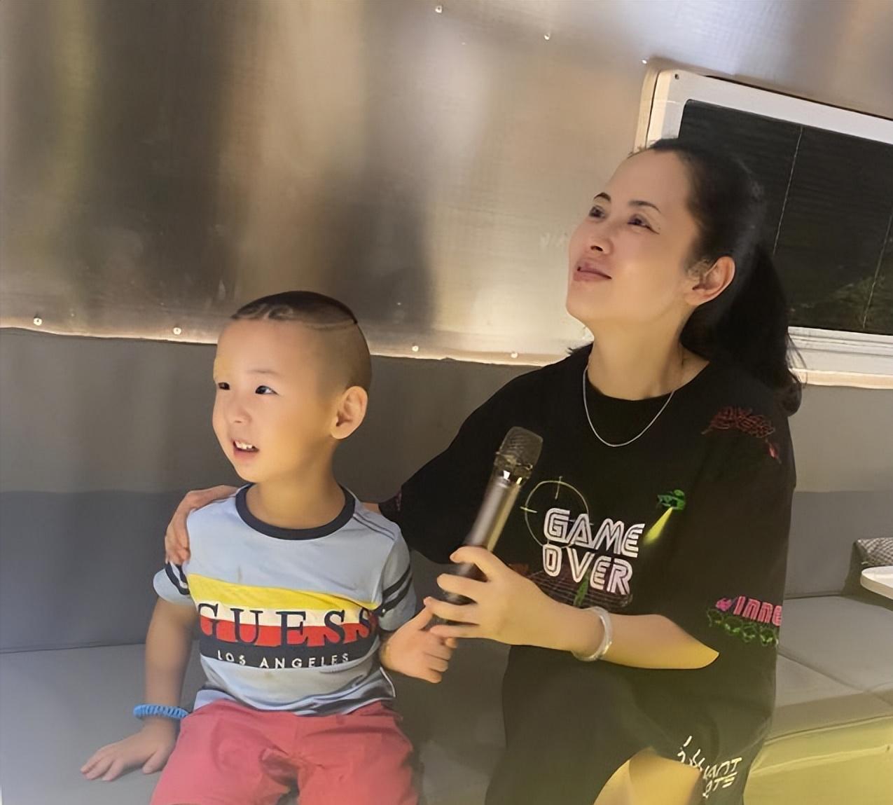 杨明娜年轻时的古装照片,杨明娜聊斋蛇妖