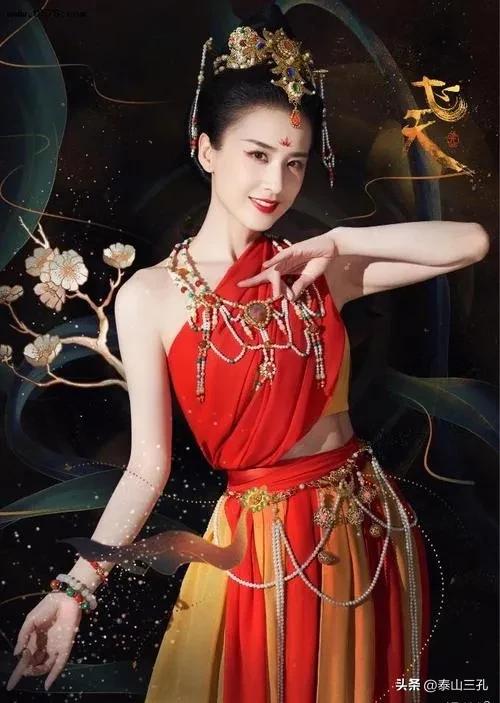 花开半夏如诗如画的下一句,花开半夏如诗如画完整版