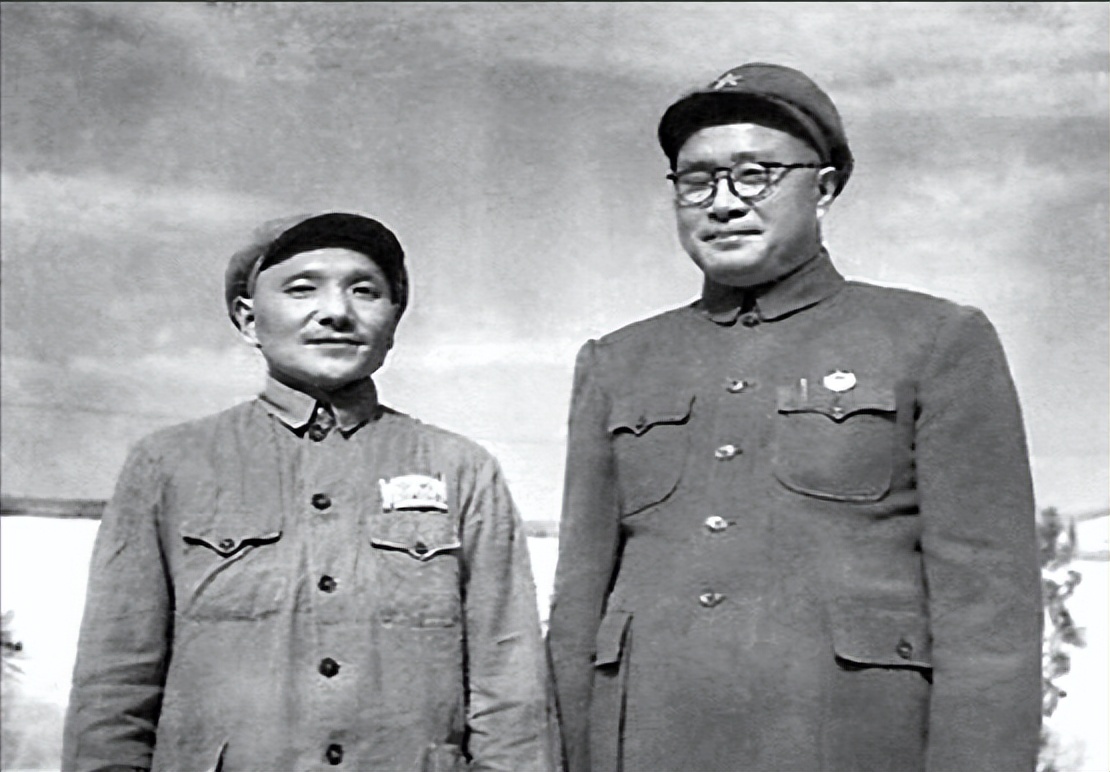 8个团拿不下日军500人，陈赓苦无对策，*伯承刘**提出：日军怕打屁股